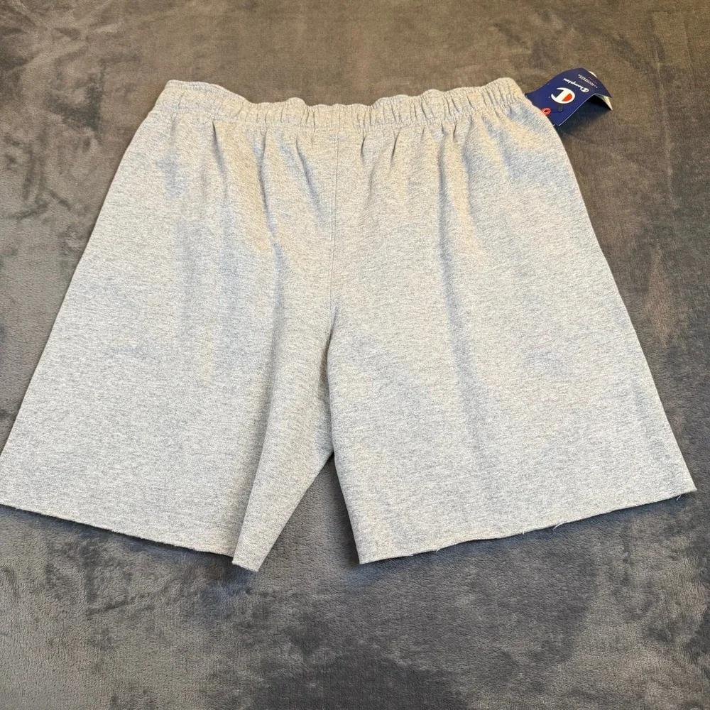 Champion Glen Arbor Fleece Shorts Grey Elastic Waist Raw Hem Mens Large‎ NWT